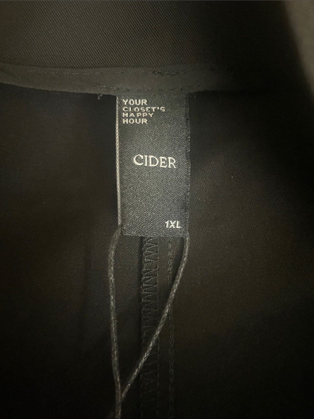 NWT Cider Black Mini SKORT with Silver Chain Detail - Picture 4 of 5
